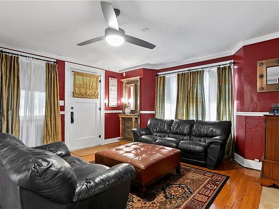 5th image of 4563 6th Ave N