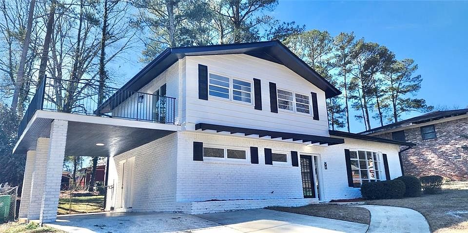 1st image of 2619 Cavalier Dr