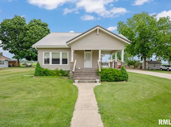 322 N Trivoli Rd, Trivoli, IL 61569