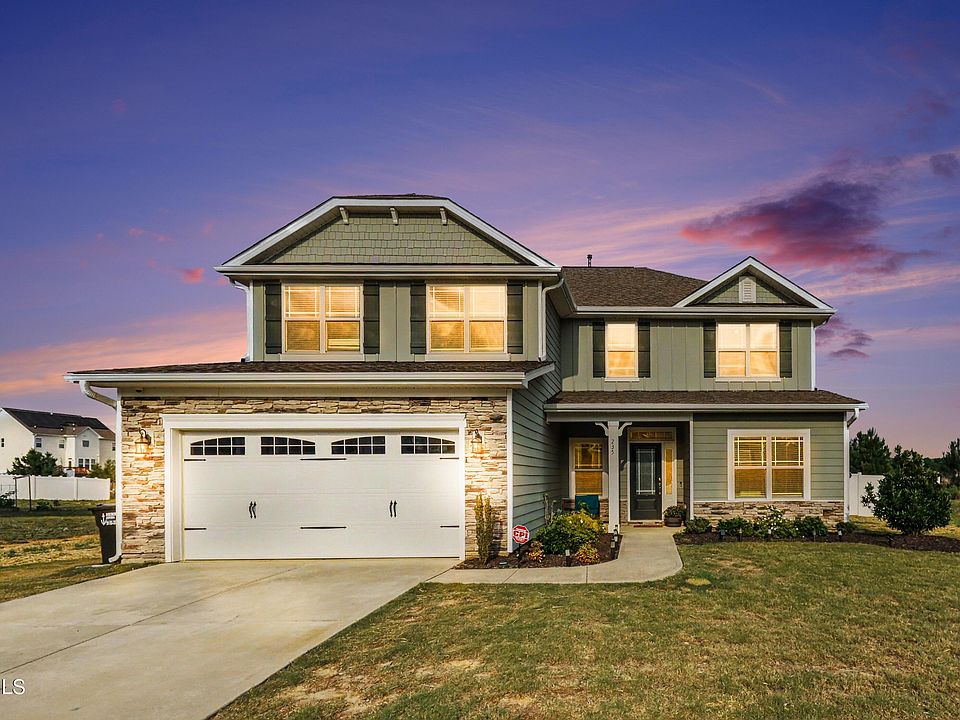 1st image of 235 Glenkirk Pl