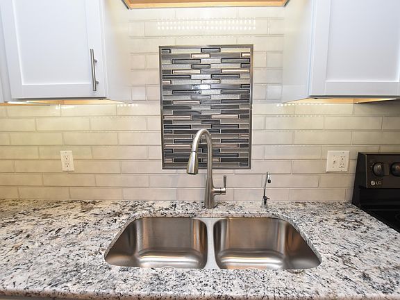 Double sinks and reverse osmosis water filtration system