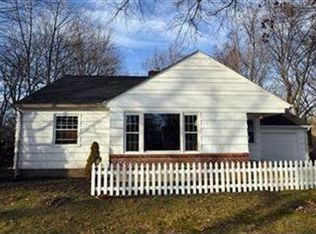 29710 Osborn Rd, Bay Village, OH 44140