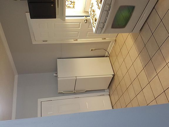 5th image of 3325 W 37th Pl #1