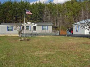 2559 Dark Hollow Rd, Cosby, TN 37722