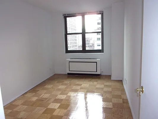 Rented by Carlyle Property Management | media 14