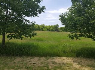 42825 N Brighton Farm Rd, Antioch, IL 60002