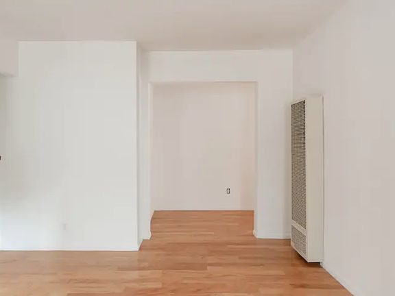 5th image of 3613 W 4th St