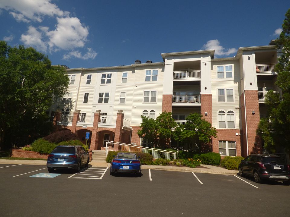 1st image of 2931 Deer Hollow Way Unit 307