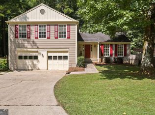 615 Barrington Way, Roswell, GA 30076