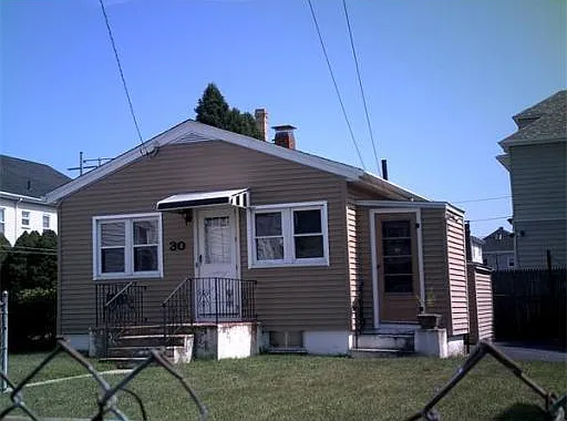 30 Lucas St #1 — Photo 3