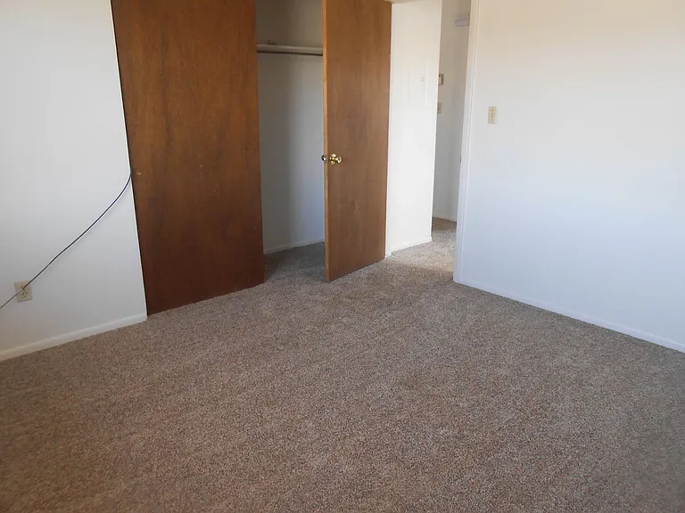 2541 Grand Ave — Photo 7