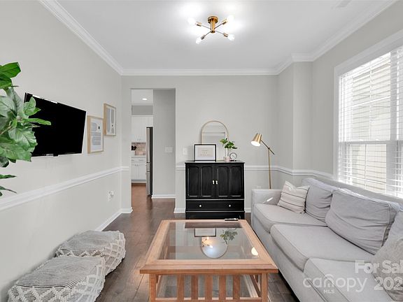 4th image of 7008 Kingfisher Way