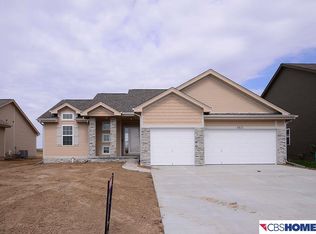 4612 Sheridan Rd, Bellevue, NE 68133