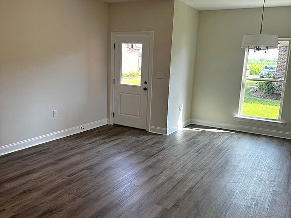 4th image of 120 Moonflower Dr #D