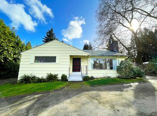 9530 SW Edgewood St, Tigard, OR 97223