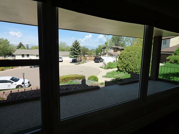 5th image of 460 Westview Ct