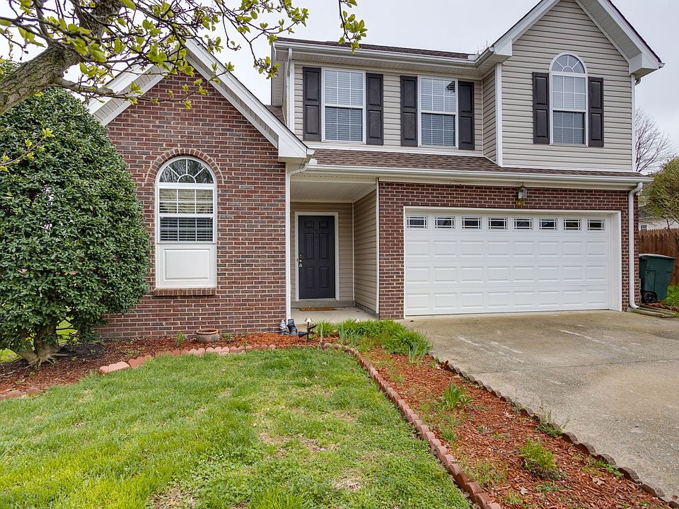 1st image of 886 Picadilly Dr