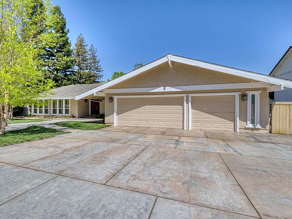 5th image of 124 Grey Canyon Dr