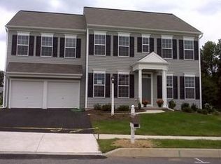 2254 Flintlock Dr, Hummelstown, PA 17036