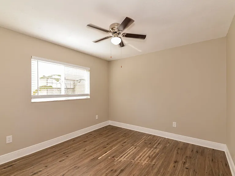 12914 Astorwood Pl — Photo 17