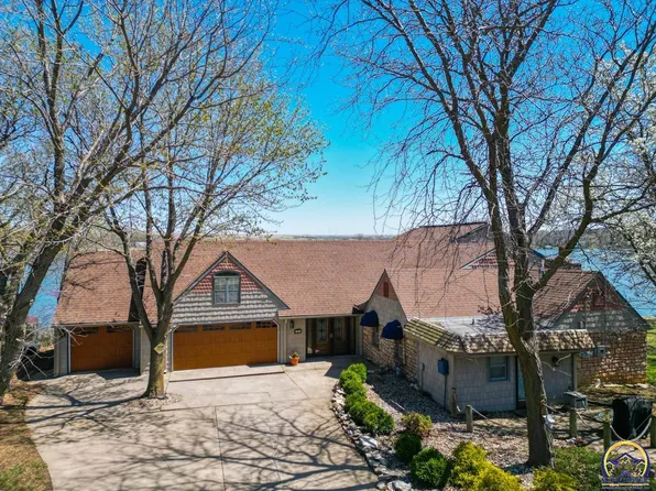 9 Rocky Ledge Dr, Alma, KS 66401