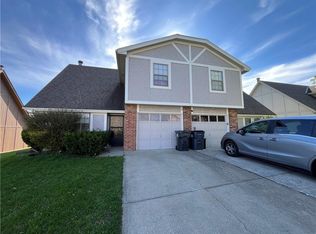 708-710 SW 37th St, Blue Springs, MO 64015