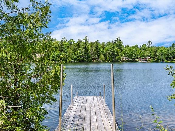3rd image of 448 Yoho Lake Rd