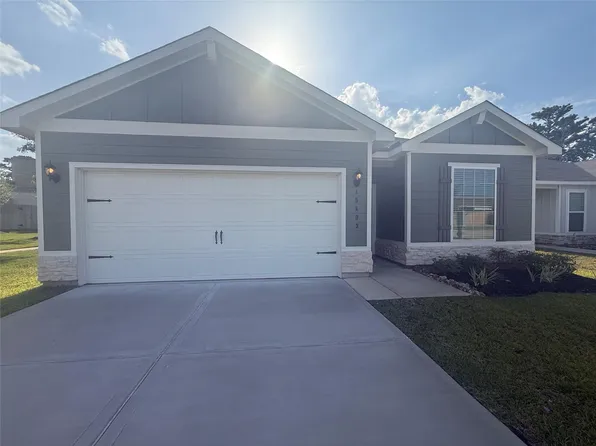 15403 Maple Terrace Dr, Conroe, TX 77303
