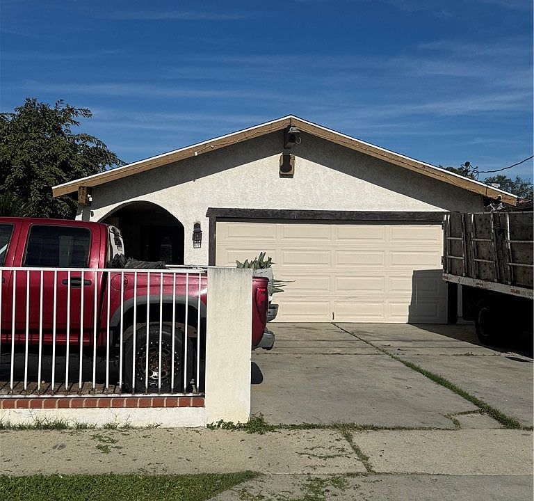 1st image of 3841 W 113th St