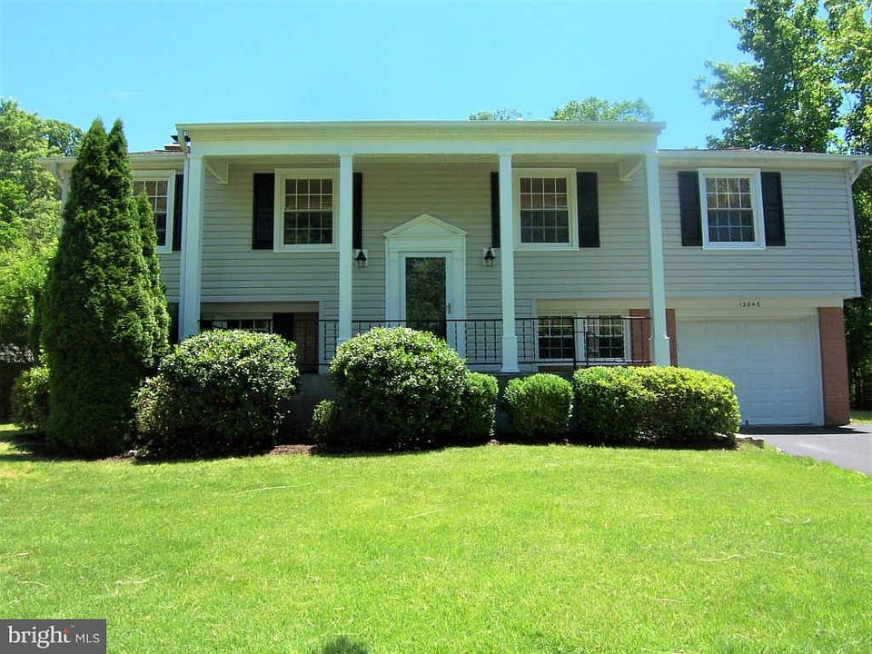 1st image of 12845 Point Pleasant Dr