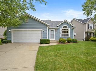 12 Edinburgh Ct, Valparaiso, IN 46385