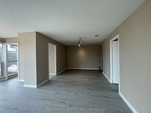 5th image of 8 Park Rd #1905