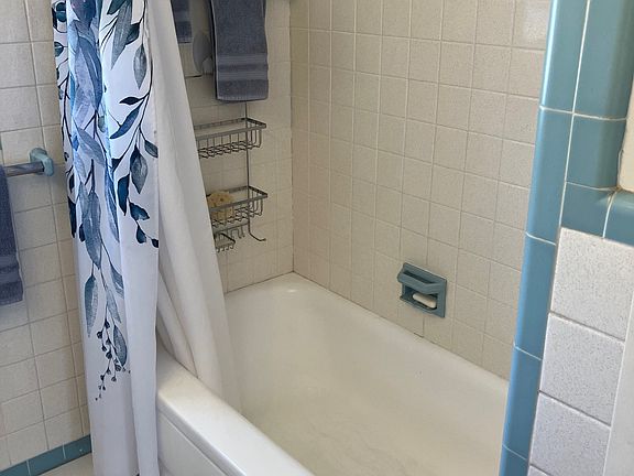 4th image of 7898 2nd Ave S