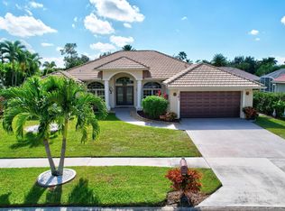 141 Kapok Cres, Royal Palm Beach, FL 33411