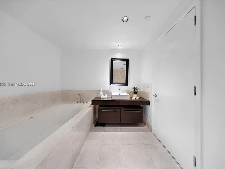 17121 Collins Ave #1406 — Photo 19