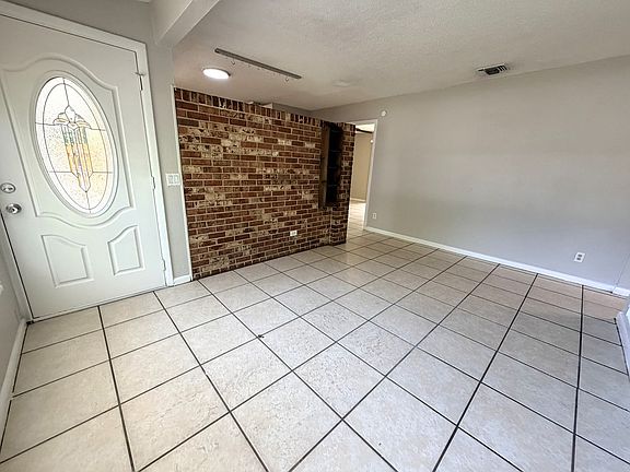 3rd image of 7152 Koleda Dr