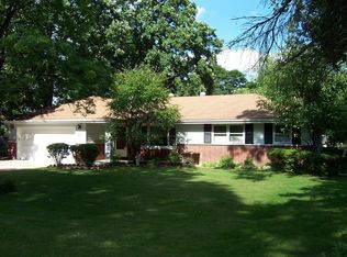 0S733 Madison St, Winfield, IL 60190