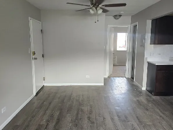 433 Perrie Dr APT 102, Elk Grove Village, IL 60007
