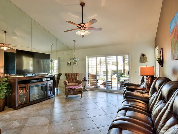 3rd image of 40960 La Costa Cir W