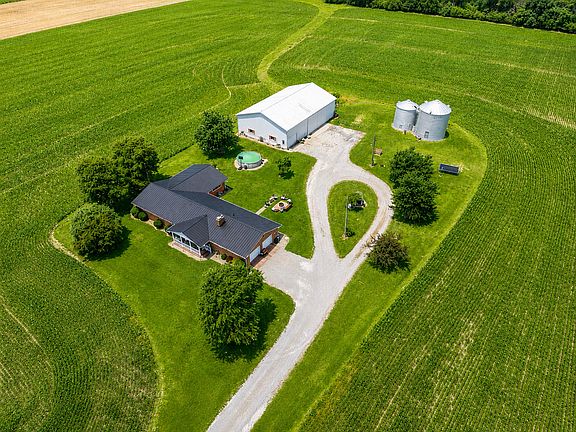 2nd image of 623 Pear Ln