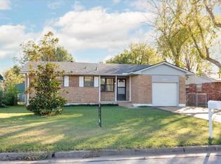141 NE Dunlop St, Lawton, OK 73507
