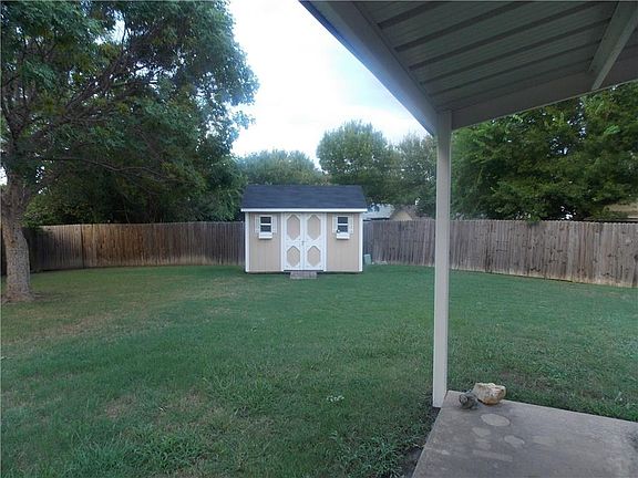 4th image of 10404 Bing Dr