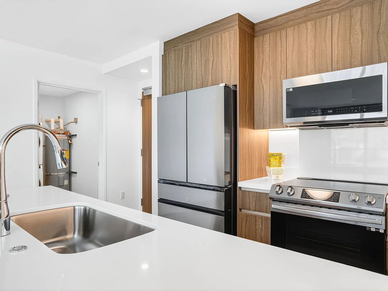 1515 Liona St #1512 - 1 — Photo 3
