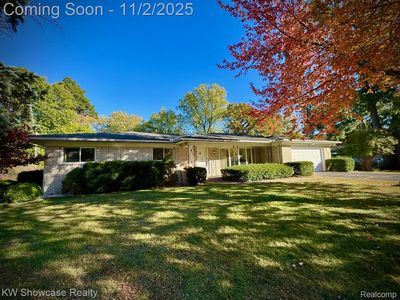 2069 Alsup Ave, Commerce Township, MI, 48382