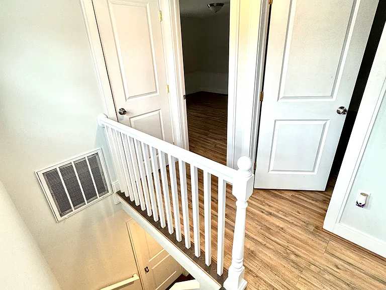 187 Webster Ave #2 — Photo 15