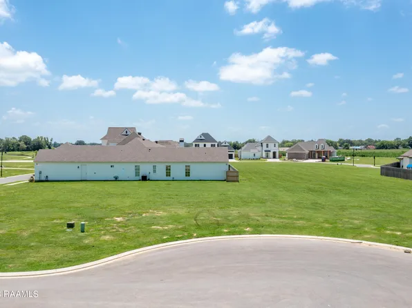 106 Waterpointe Ln, Scott, LA 70583