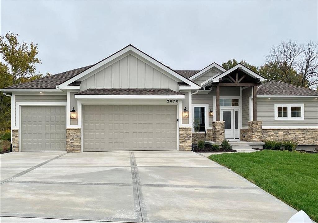 2070 Palisades Dr, Riverside, MO 64150 Zillow