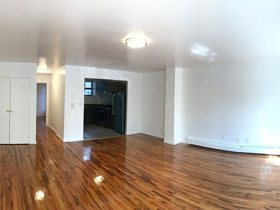 1st image of 207 E 105th St APT 1D