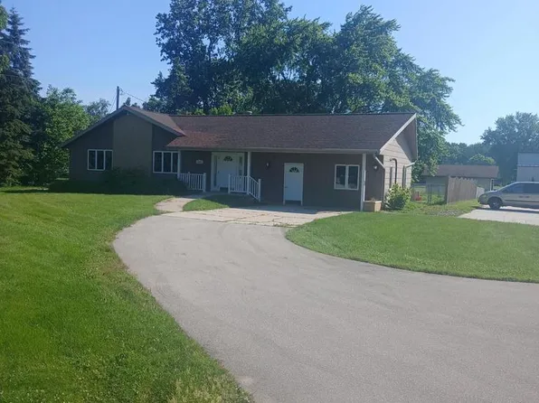 1501 North Rapids ROAD, Manitowoc, WI 54220