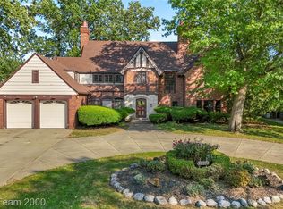 17600 Fairway Dr, Detroit, MI 48221
